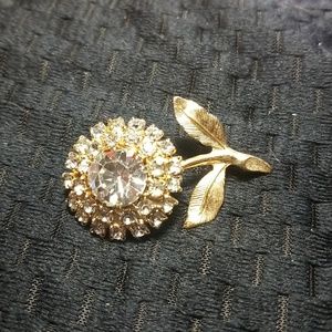 Gold Tone Brooch Pin Pendant Flower Shape Rhinestones Leaves Vintage